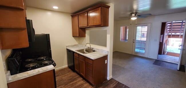 Building Photo - Sandstone Apartment Homes