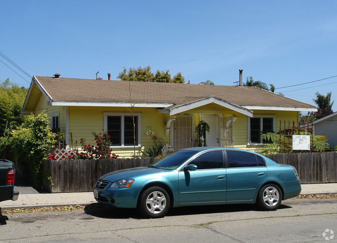 Primary Photo - 44-48 Hurst Ave
