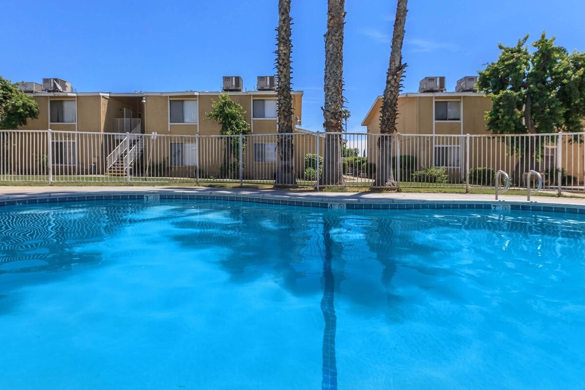 Foto principal - Teakwood Gardens Apartments