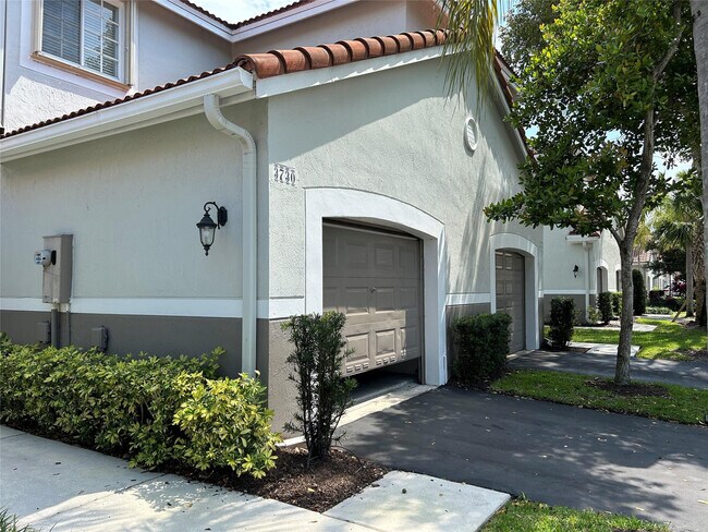 Building Photo - 3730 San Simeon Cir