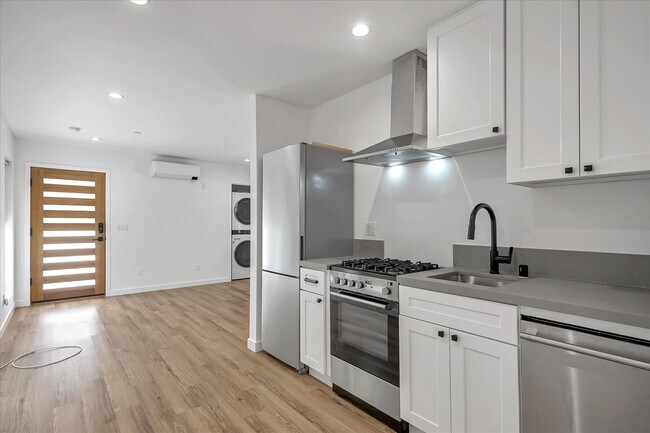 Foto del edificio - 22256 Avenue San Luis