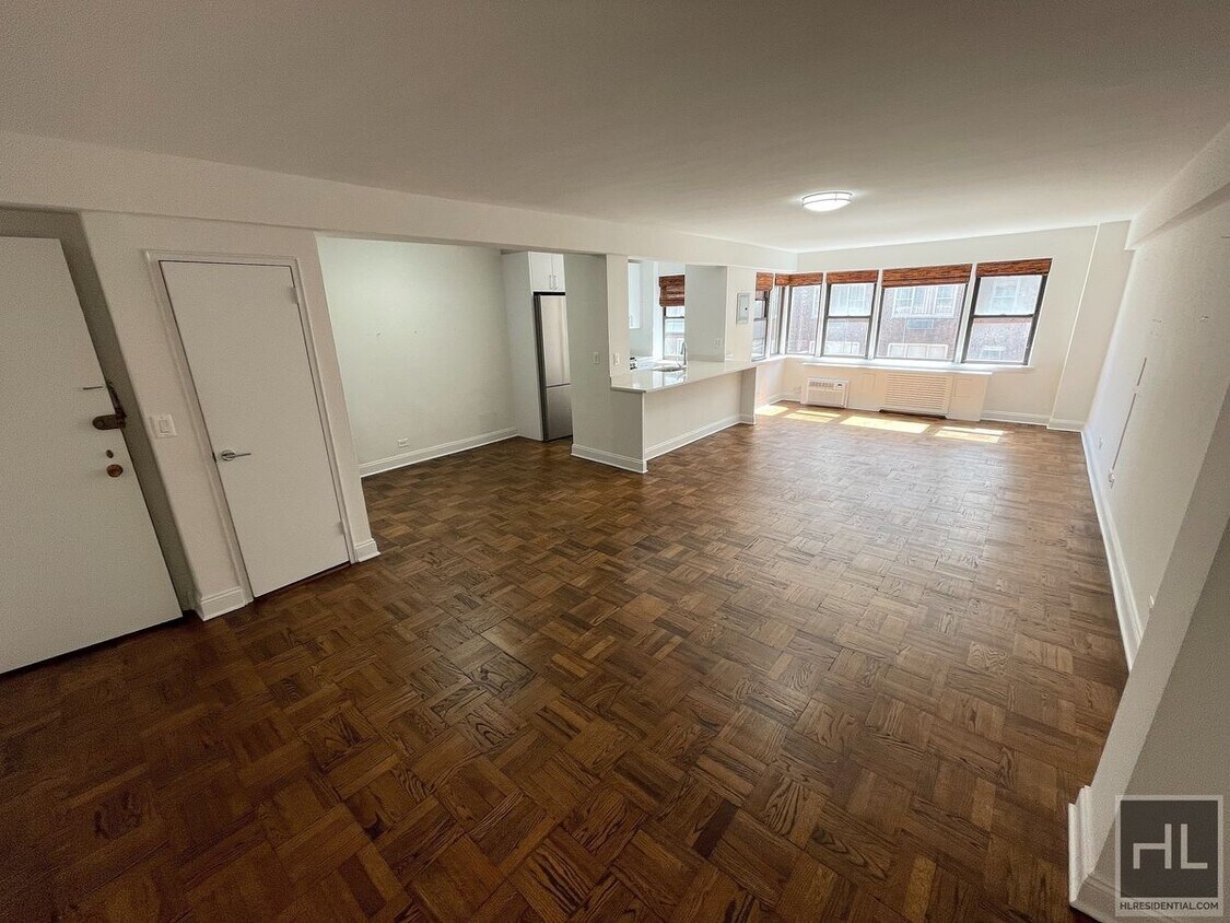 Primary Photo - GORGEOUS 4 BED IN BEEKMAN PLACE!