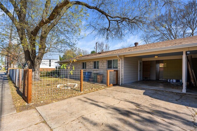 Building Photo - 1609 Redd St