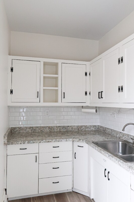 Building Photo - 1301 8th Ave