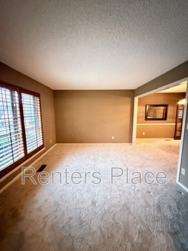 Foto del edificio - 5724 E 65th Pl