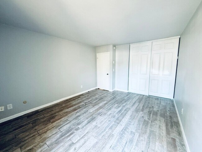 Foto del edificio - Updated 1 bedroom-1 bath, First Floor Condo in Desirable Rancho Mission Villas