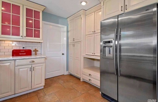 Building Photo - 6 Shadetree Ct