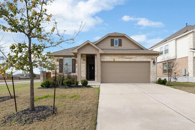 Foto del edificio - 18304 Blush Rose Rd