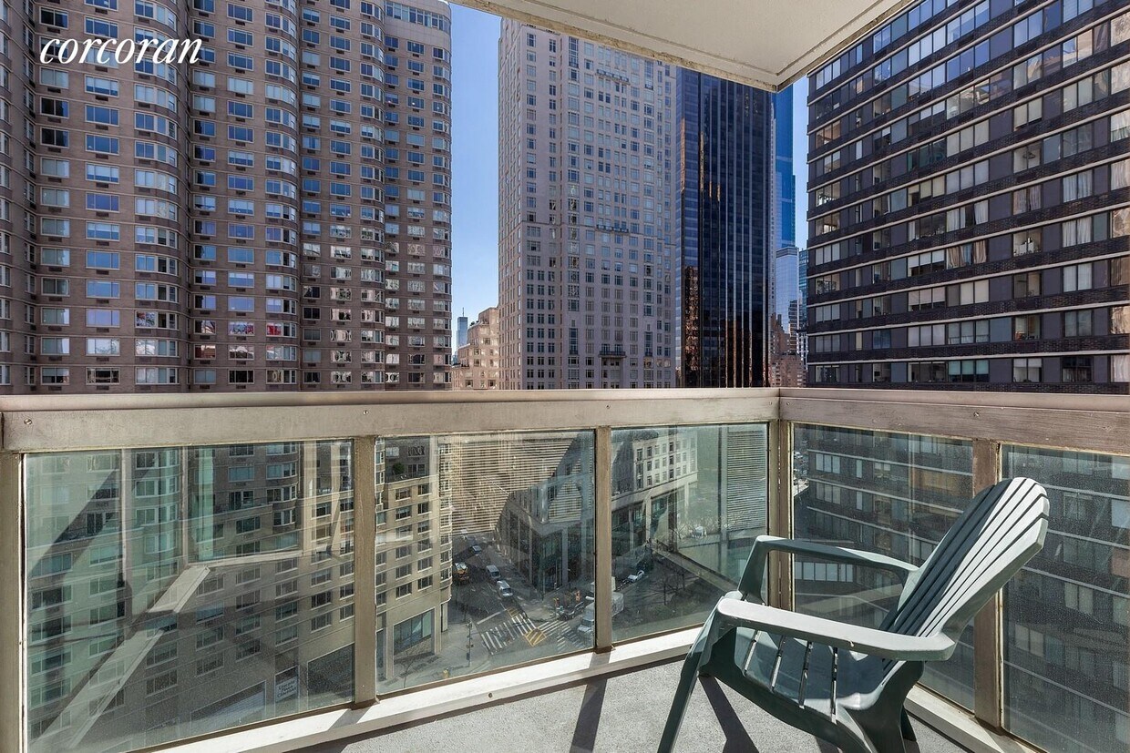 Primary Photo - 61 W 62nd St