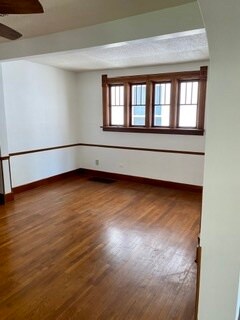 Building Photo - 128 Main St