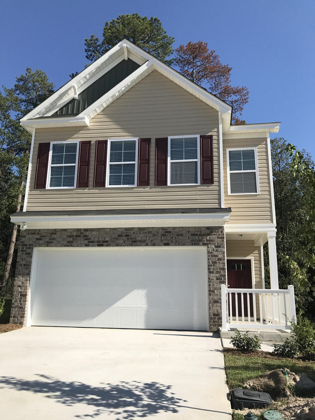 Primary Photo - NORTHEAST COLUMBIA HOME IN GATED EAGLE PARK