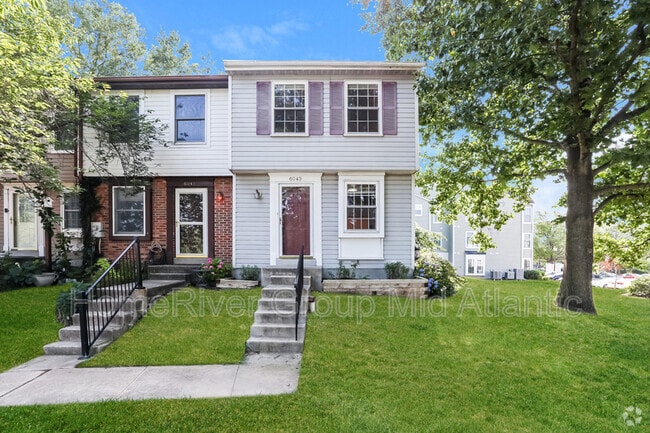 Building Photo - 6043 Rowanberry Dr