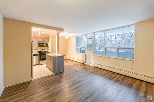 2BR1BA - Redpath Tower