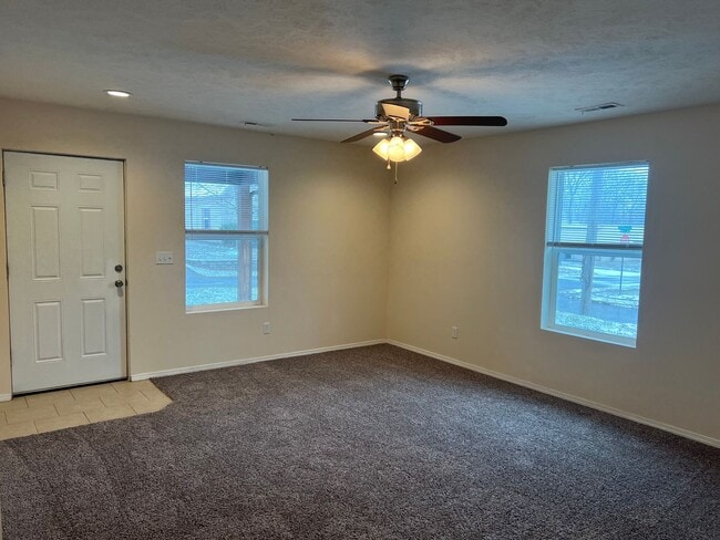 Foto del edificio - 1020 E Lynn St