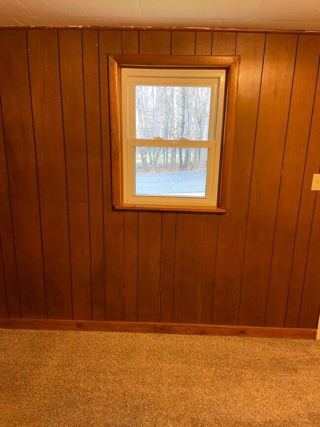 Building Photo - 9 River St