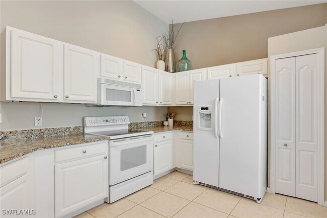 Foto del edificio - 9189 Spring Run Blvd