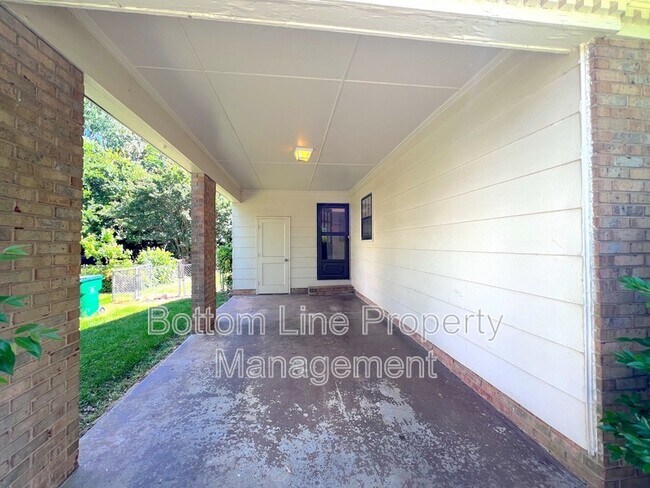 Building Photo - 5937 Haddington Dr
