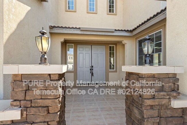 Building Photo - 36158 Pansy St
