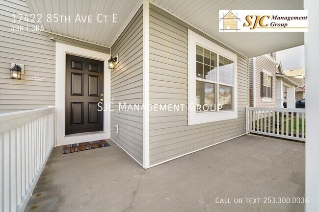 Foto del edificio - Large two story home for rent in Puyallup