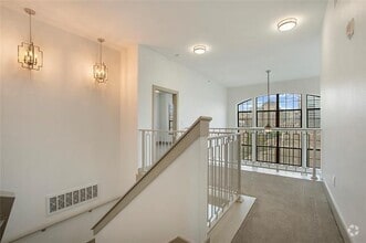 Building Photo - 2610 Allen St