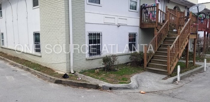 Primary Photo - 1090 Hollywood Rd NW