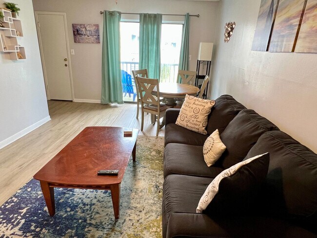 Building Photo - 330 Bluefish Dr
