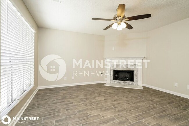 Foto del edificio - 824 Carlingford Pl