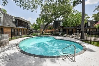Building Photo - 9021 Gaylord Dr