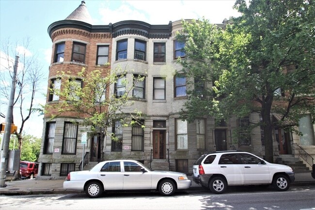 Foto del edificio - 221 E Preston St