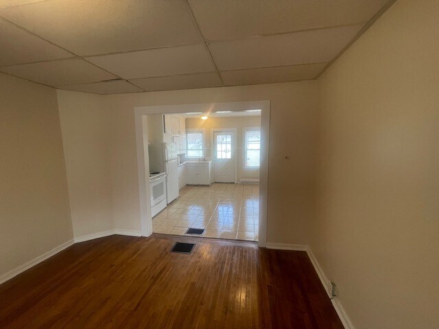 Building Photo - 33 D St