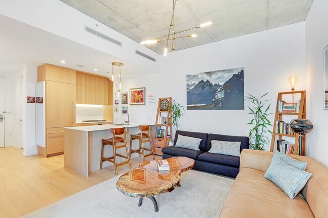 Photo - 98 Front St Apartment