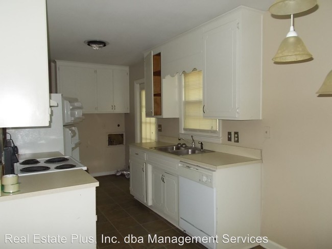 Building Photo - 2602 Cherry Tree Dr