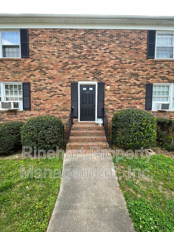 1045 W Meadow Dr Unit A, Lancaster, SC 29720 Condo for Rent in Lancaster, SC