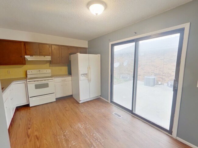 Foto del edificio - 608 Richmond N