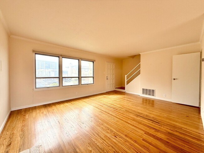 Foto del edificio - Renovated Single-Family Home in Pacifica!