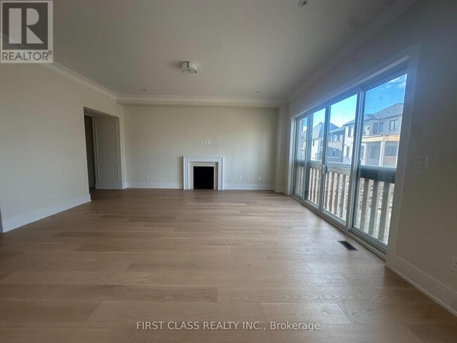 Photo du bâtiment - 8 Balance Cres