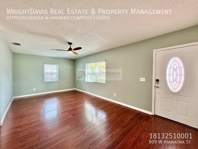 Building Photo - 809 W Hiawatha St