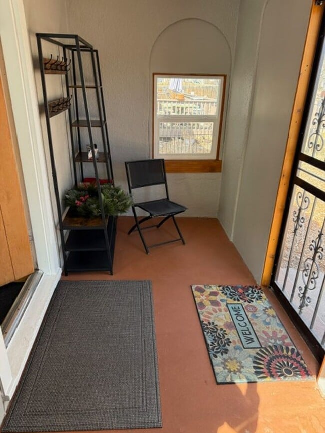 Photo - Gorgeous 2 Bedroom in Old Colorado City House