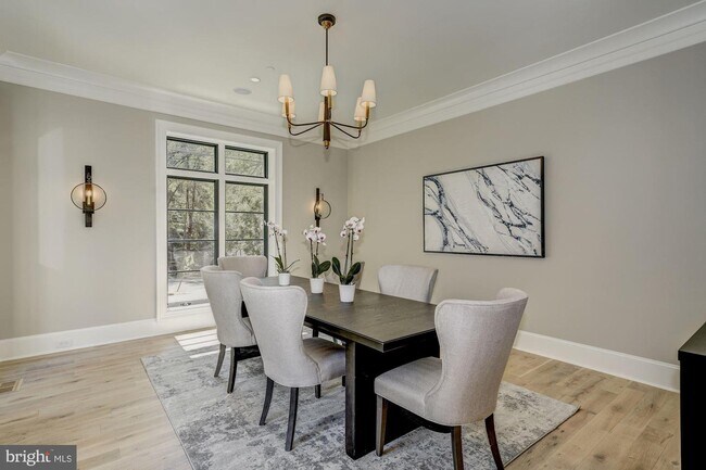 Foto del edificio - 4901 Klingle St NW