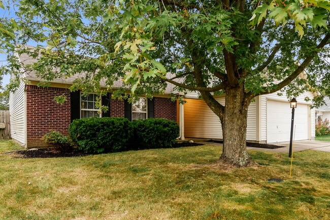 Building Photo - 47 W Flat Rock Dr