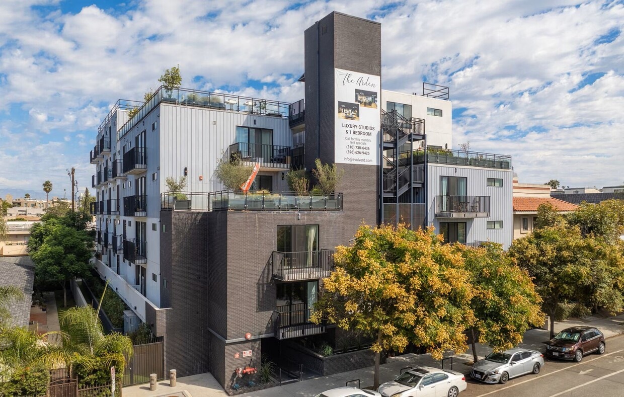 アート・デザイン・音楽 Innovative Apartment Buildings The Arden - 3638 Motor Ave Los Angeles, CA 90034 | Apartments.com