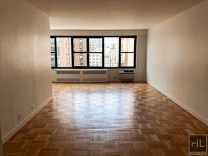 Building Photo - Fourth Avenue