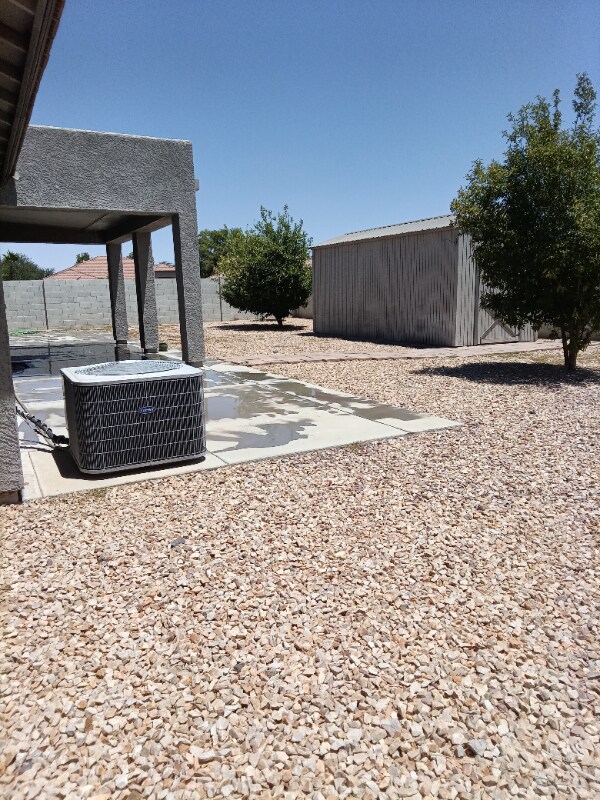 Building Photo - 3733 E Meadow Lark Way