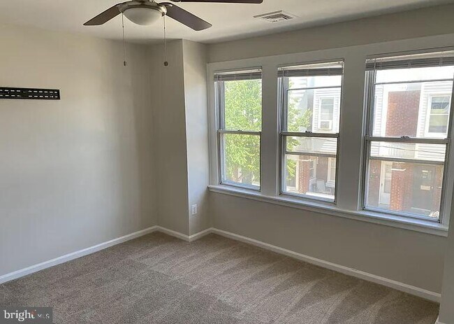 Foto del edificio - 1522 S Myrtlewood St