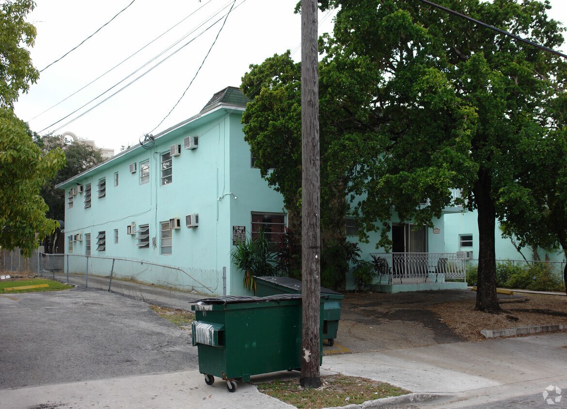 Foto del edificio - 1620 SW 2nd St