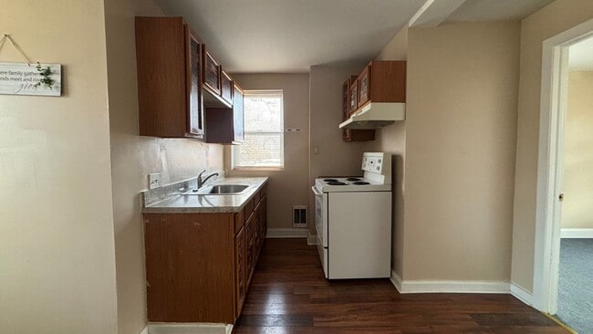 Photo - 21-27 West St. Apartment