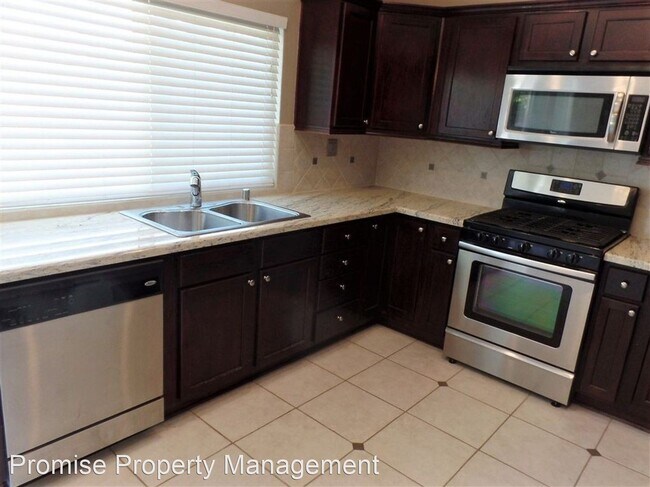 Foto del edificio - 3 br, 2 bath House - 1249 Remington Ct.