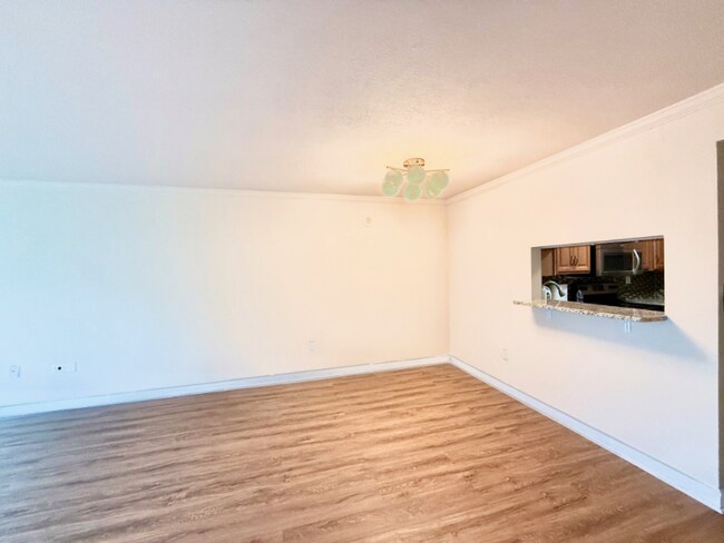 Building Photo - 2870 Pharr Ct S Northwest