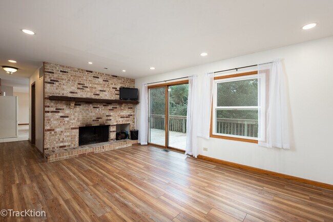 Foto del edificio - 24200 W Deer Ridge Ln