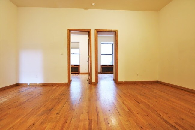 Foto del edificio - 292 W 92nd St